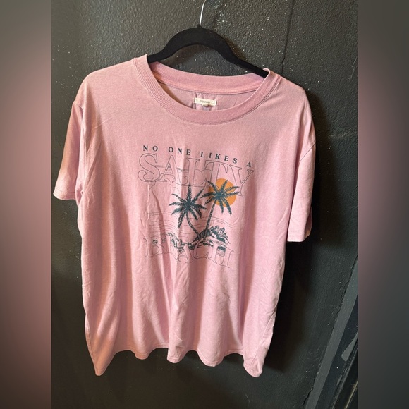 Maurices Tops - Women’s Maurices Pink Island Graphic Tee Size XL